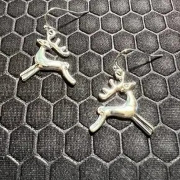 Reindeer Earrings 18K White Gold Plated - Picture 1 of 1